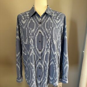 Ariat Women's Patterned Button Down Shirt